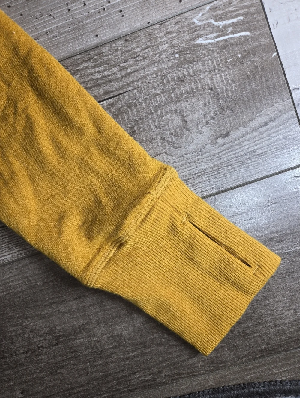 90 Degree by Reflex Mustard Yellow Women's Size Small Fleece Pullover Sweatshirt